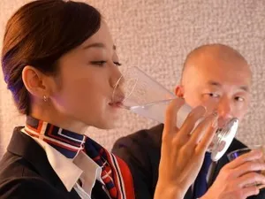Nữ thần người mẫu tuyệt đẹp! 4 giờ đam mê và bền bỉ! Đôi chân đẹp, âm hộ hồng, thân hình đẹp, tất hở đáy, tư thế cưỡi ngựa, góc nhìn thứ nhất, quan hệ cho đến khi chất dịch trắng chảy ra...